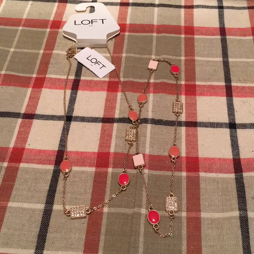 Loft fashion necklace maybe pink NWT